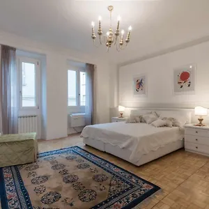 Ghibellina With 2 Bedrooms Apartment